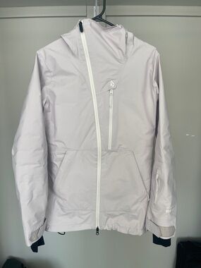 Volcom Light Pink Hooded Gore-Tex Shell Jacket with White Zippers